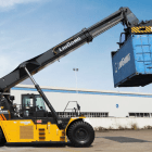 E-Series Reach Stacker
